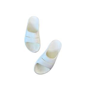 Oofos Ooahh Mellow sandals
